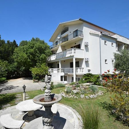 Apartments Nina Starigrad Paklenica Luaran gambar