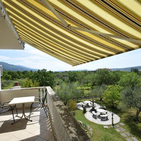 Apartments Nina Starigrad Paklenica Luaran gambar