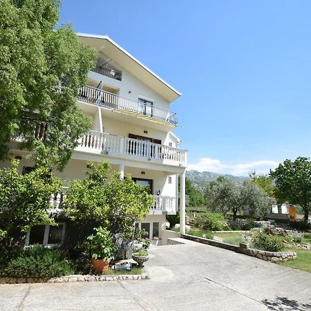 Apartments Nina Starigrad Paklenica Luaran gambar