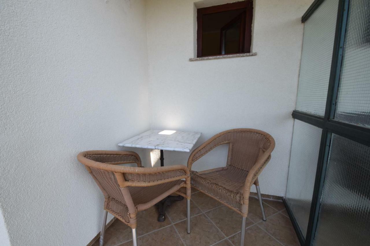 Apartments Nina Starigrad Paklenica Luaran gambar