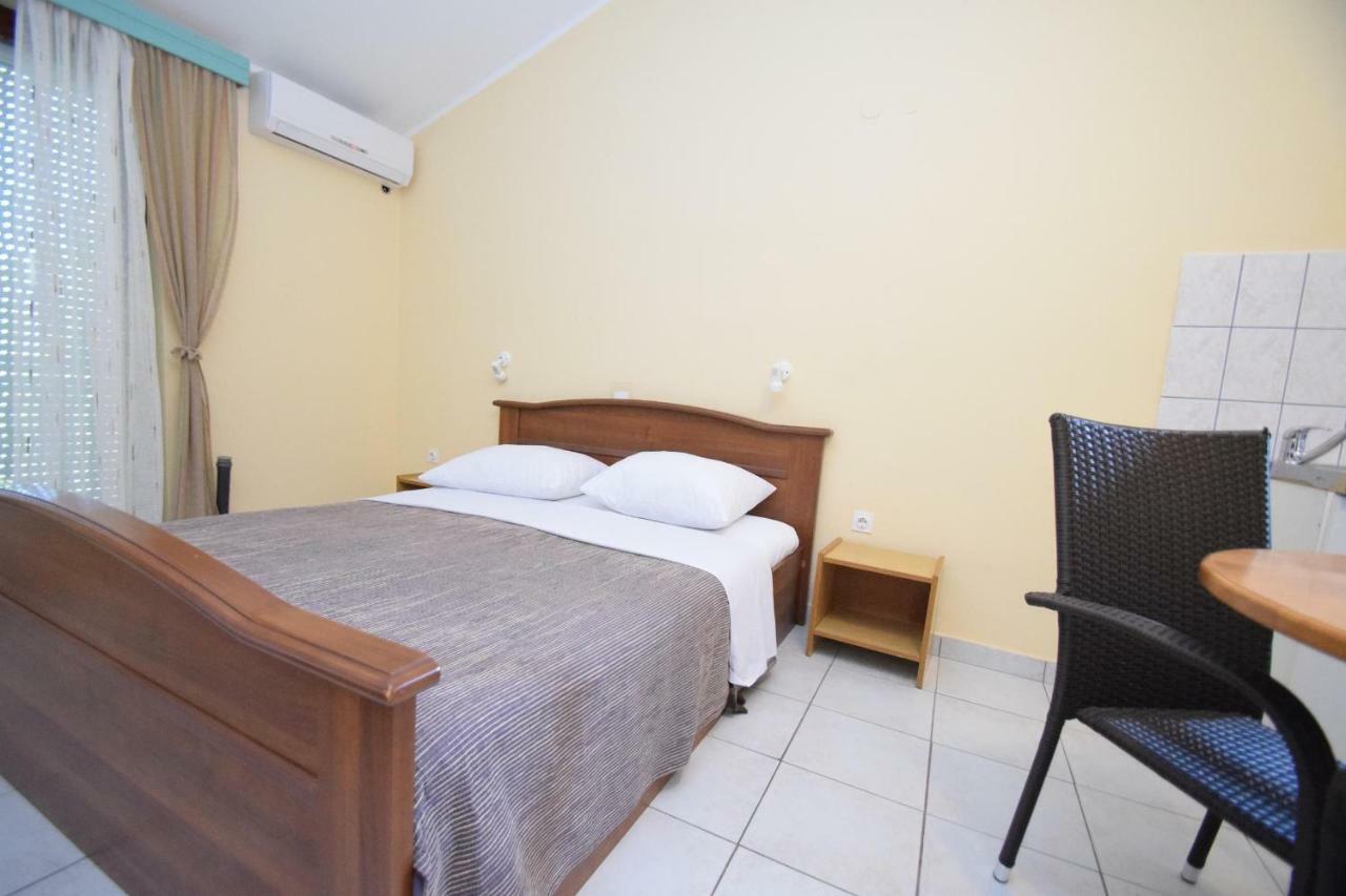 Apartments Nina Starigrad Paklenica Luaran gambar