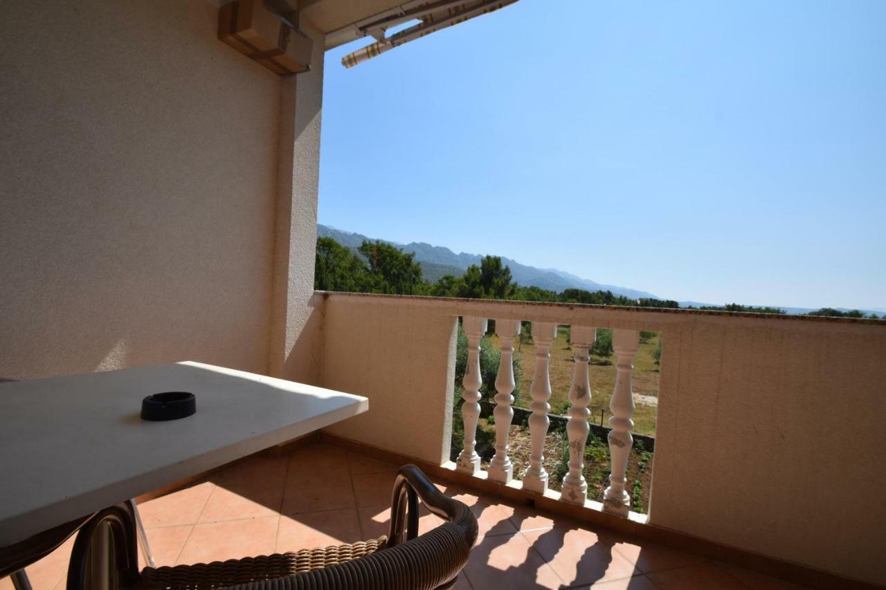 Apartments Nina Starigrad Paklenica Luaran gambar