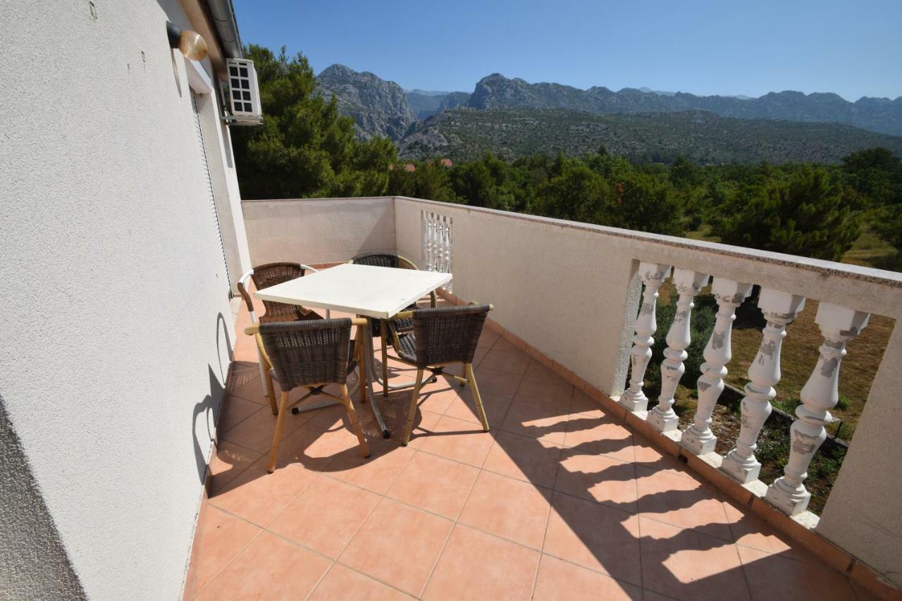 Apartments Nina Starigrad Paklenica Luaran gambar